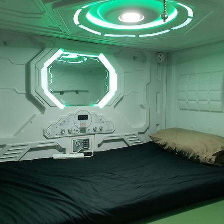 Abbotsford Private Rooms & Pods - 15 Charles Homestay 墨尔本 外观 照片