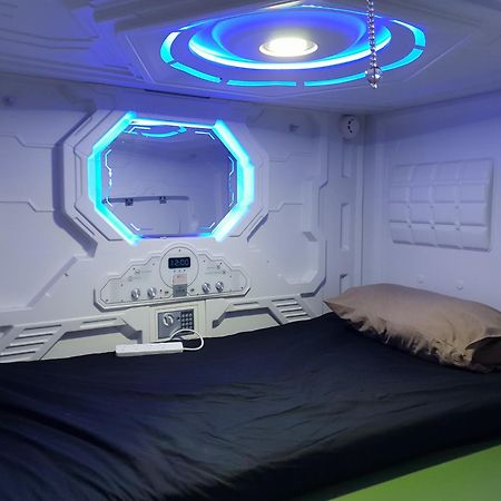 Abbotsford Private Rooms & Pods - 15 Charles Homestay 墨尔本 外观 照片