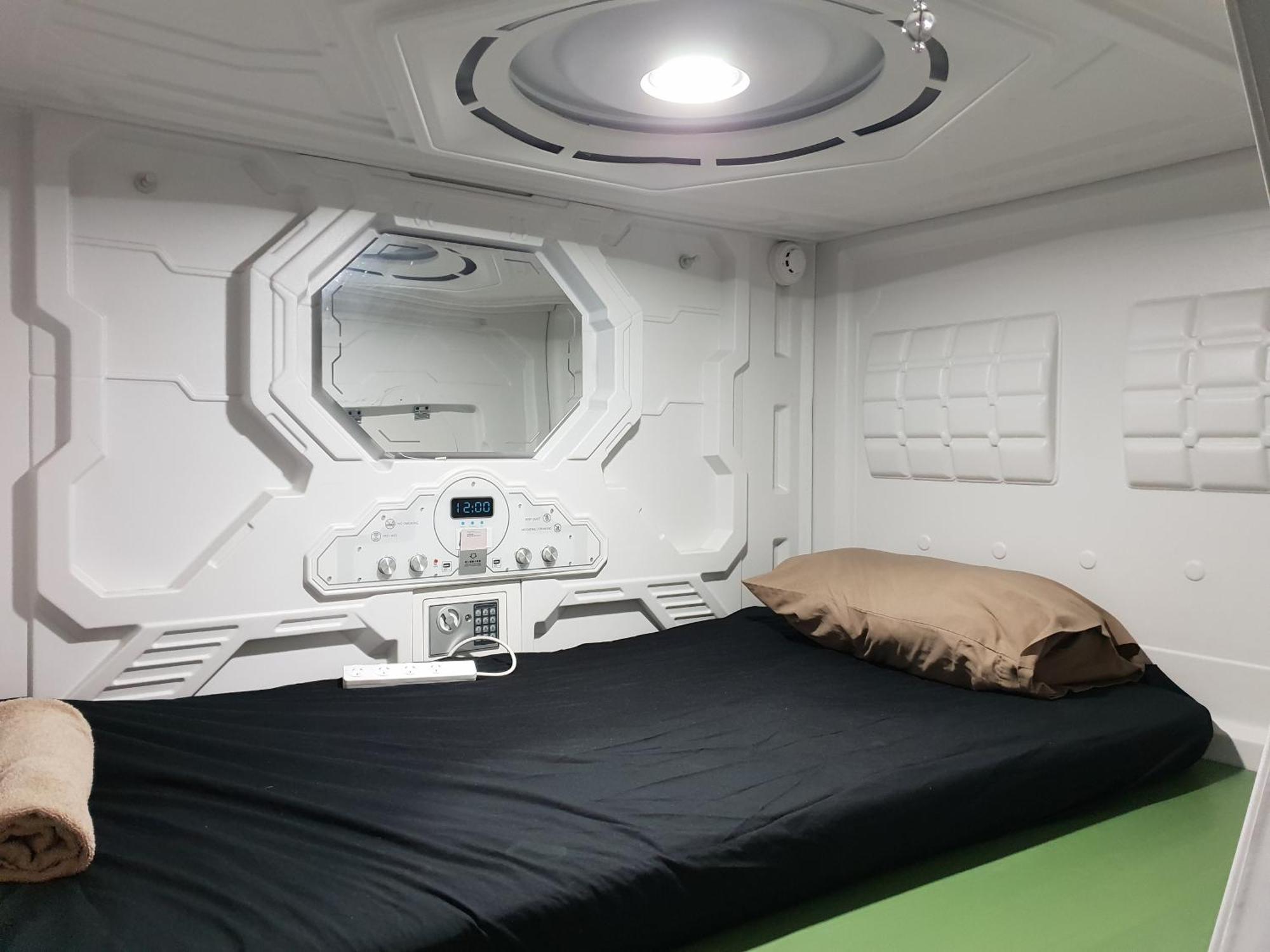 Abbotsford Private Rooms & Pods - 15 Charles Homestay 墨尔本 外观 照片